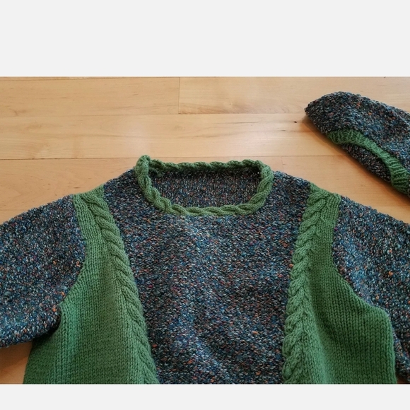 Vintage Hand Knit Sweater-Sage Green Two Tone-Sweater, Leggings & French Hat Set - Picture 6 of 14